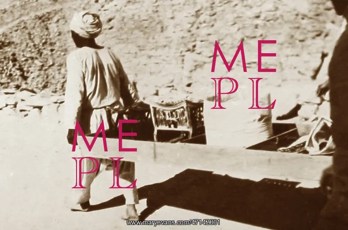 : Artifacts being removed from the tomb of Tutankhamen : Artifacts being removed from the tomb of Tutankhamen