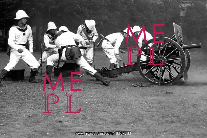 : Artillery exercise in Cameroon, around 1900 : Artillery exercise in Cameroon, around 1900
