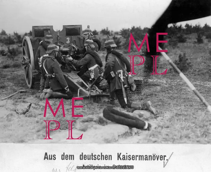 : Artillery during the imperial manoeuvre, 1912 : Artillery during the imperial manoeuvre, 1912