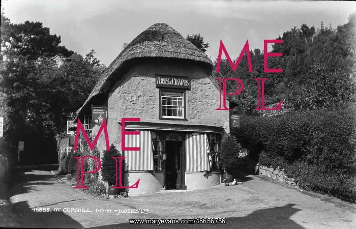 : Arts and Crafts Shop : Arts and Crafts Shop