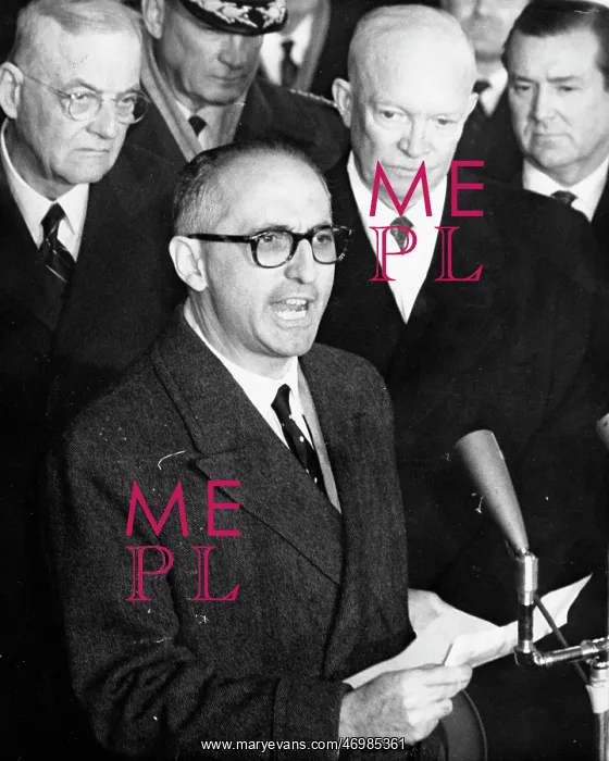  : Arturo Frondizi