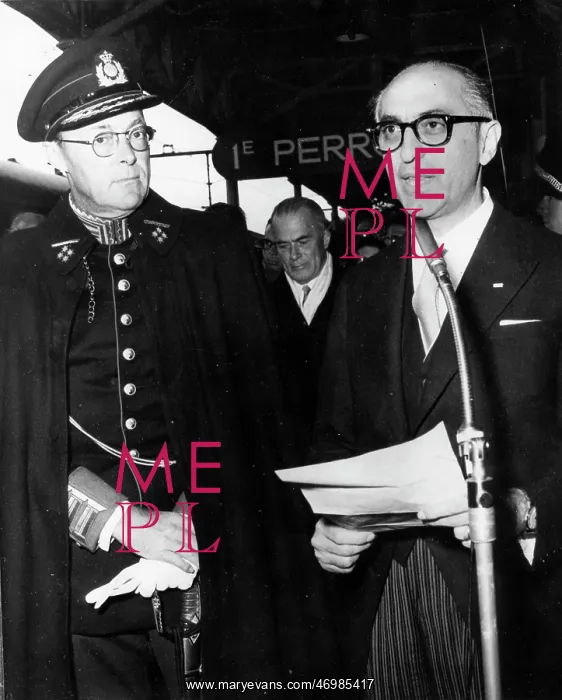 : Arturo Frondizi : Arturo Frondizi