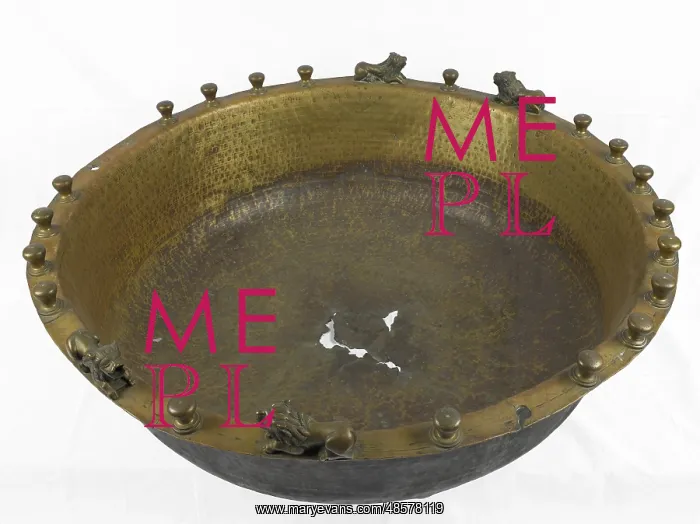 : The Asante Aya Kese, or great brass basin : The Asante Aya Kese, or great brass basin