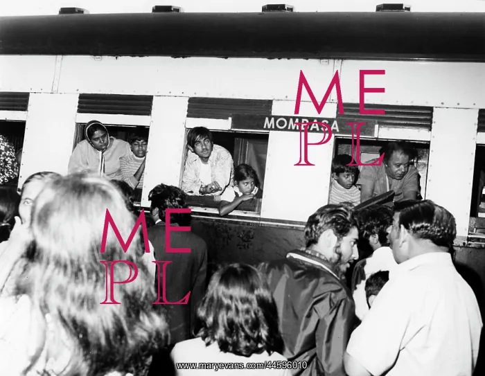 : Asians kicked out of Uganda reached Mombasa, Kenya : Asians kicked out of Uganda reached Mombasa, Kenya