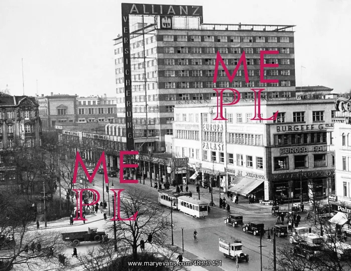: The Askanischer Platz with the Europahaus : The Askanischer Platz with the Europahaus