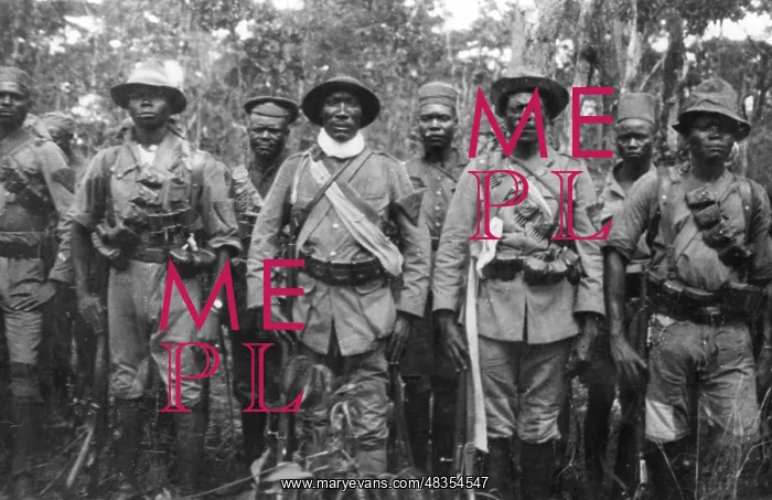 : Askaris in German East Africa, around 1900 : Askaris in German East Africa, around 1900