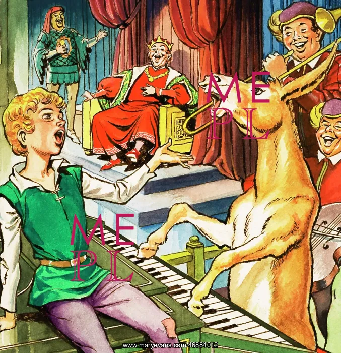  : Ass singing while playing the piano
