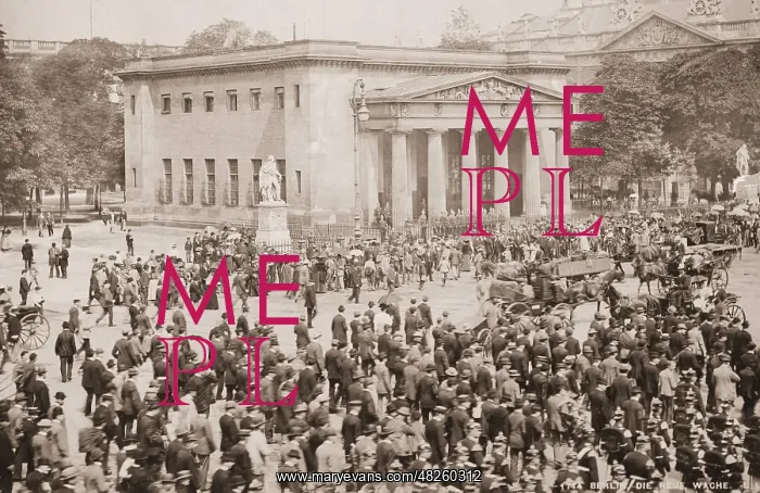 : Assembly in front of the Neue Wache in Berlin, around 1905 : Assembly in front of the Neue Wache in Berlin, around 1905