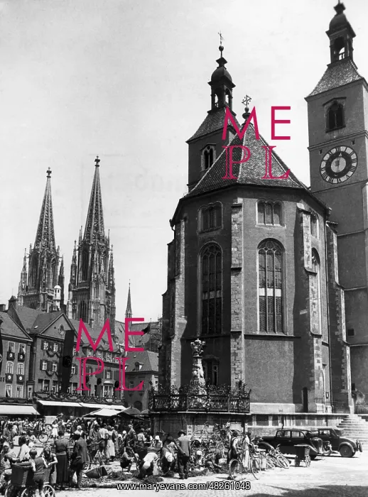 : Assembly at Neupfarrplatz, 1938 : Assembly at Neupfarrplatz, 1938