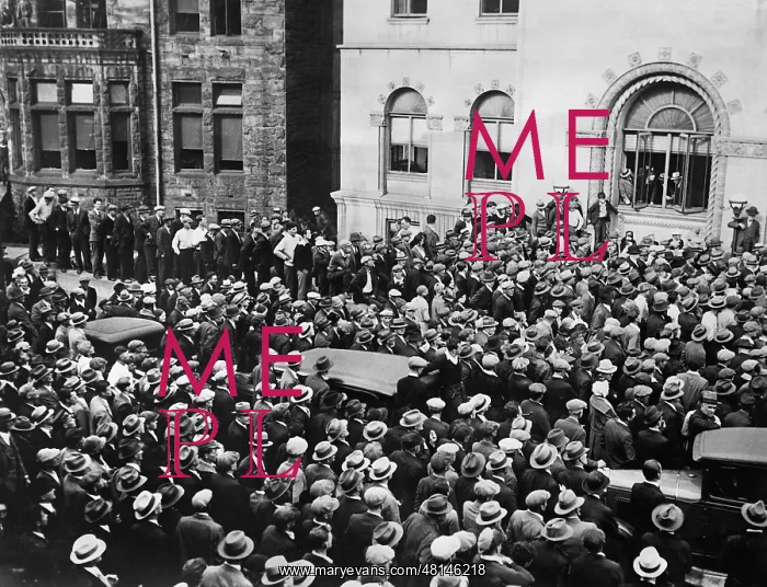 : Assembly of the unemployed in Union Town, 1931 : Assembly of the unemployed in Union Town, 1931