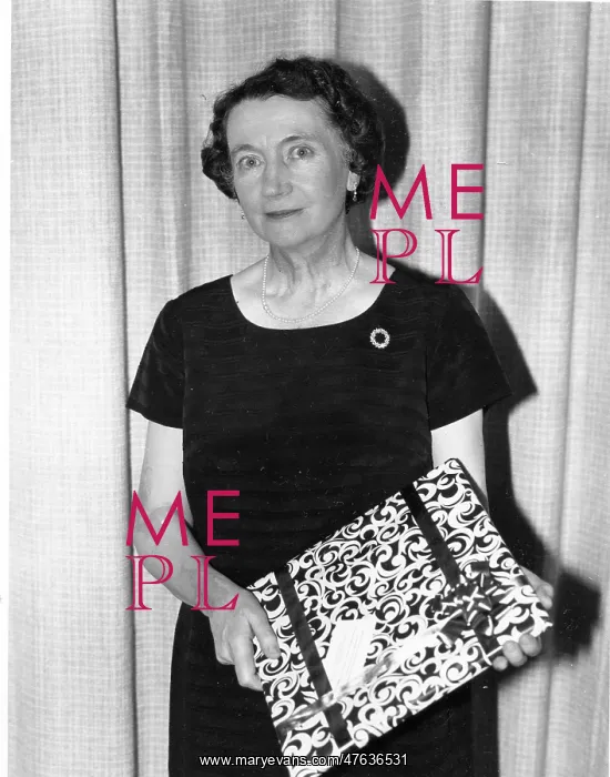 : Assistant HMI Kathleen May Hill with gift : Assistant HMI Kathleen May Hill with gift