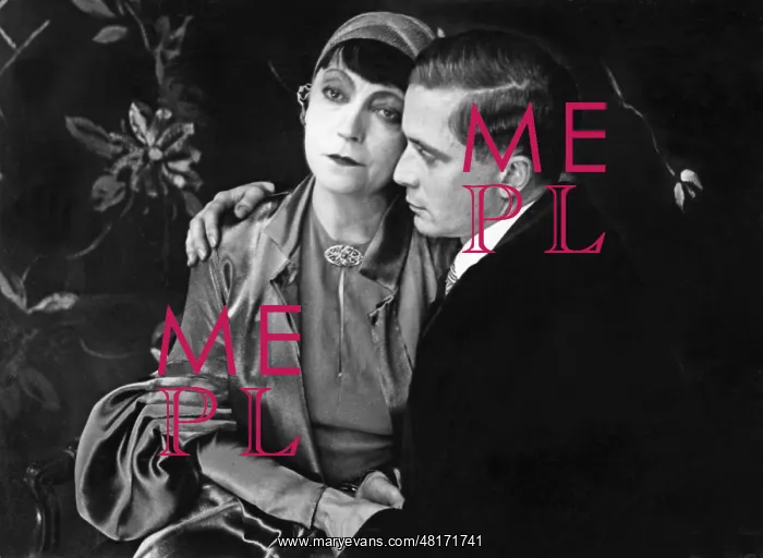  : Asta Nielsen