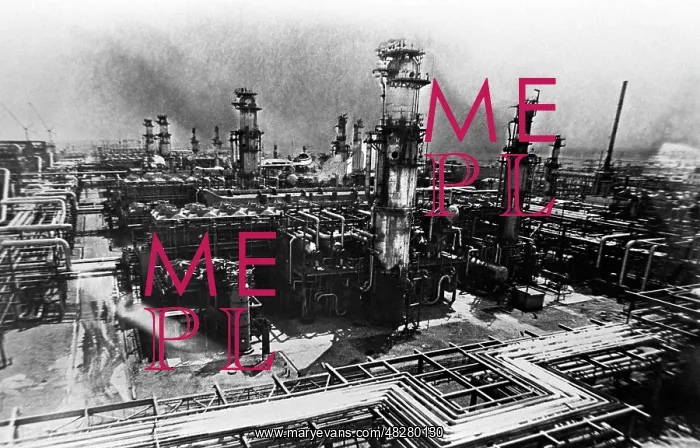 : Astrakhan gas processing plant, 1990 : Astrakhan gas processing plant, 1990