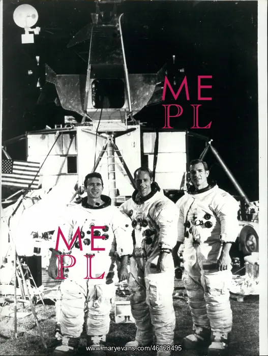 : Astronaut - Comets - NASA - Space - Spacecraft - UFOs : Astronaut - Comets - NASA - Space - Spacecraft - UFOs