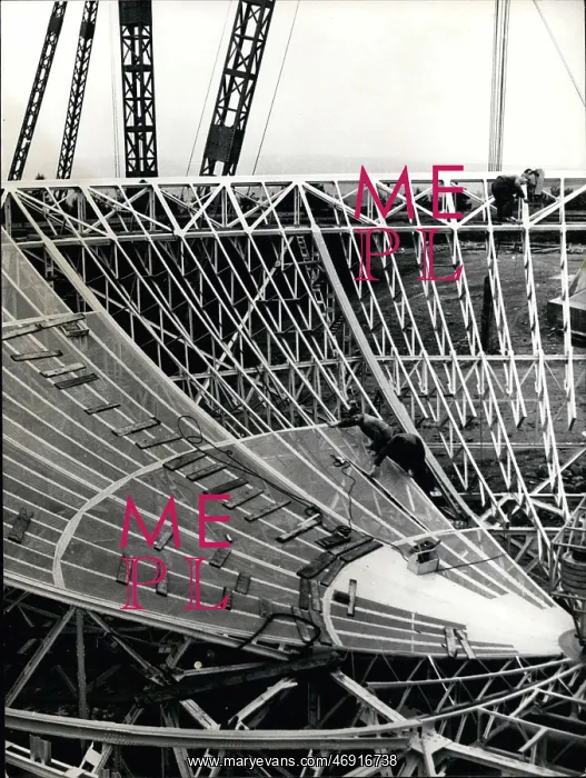 : Astronaut - Comets - NASA - Space - Spacecraft - UFOs : Astronaut - Comets - NASA - Space - Spacecraft - UFOs