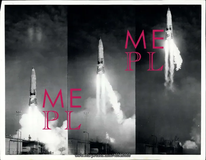 : Astronaut - Comets - NASA - Space - Spacecraft - UFOs : Astronaut - Comets - NASA - Space - Spacecraft - UFOs