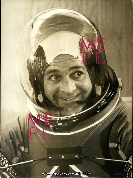 : Astronaut - Comets - NASA - Space - Spacecraft - UFOs : Astronaut - Comets - NASA - Space - Spacecraft - UFOs