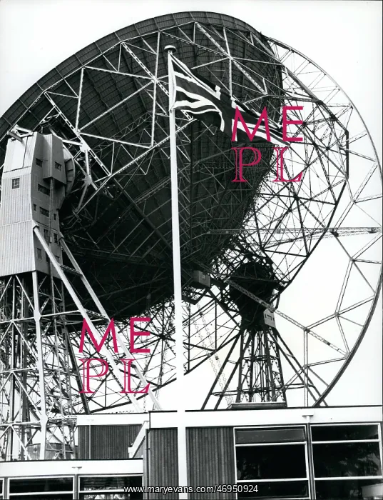 : Astronaut - Comets - NASA - Space - Spacecraft - UFOs : Astronaut - Comets - NASA - Space - Spacecraft - UFOs