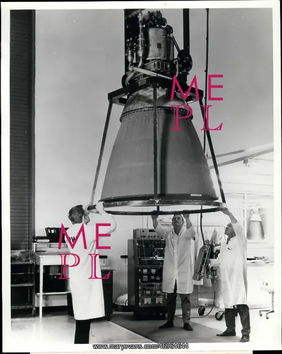 : Astronaut - Comets - NASA - Space - Spacecraft - UFOs : Astronaut - Comets - NASA - Space - Spacecraft - UFOs