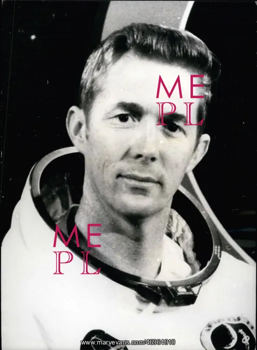 : Astronaut - Comets - NASA - Space - Spacecraft - UFOs : Astronaut - Comets - NASA - Space - Spacecraft - UFOs