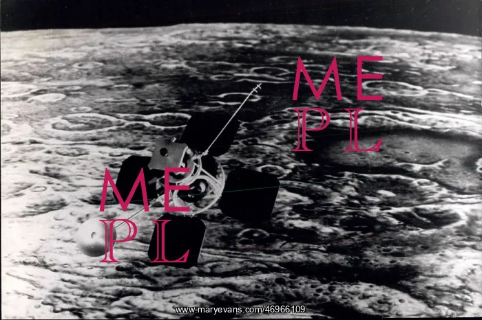 : Astronaut - Comets - NASA - Space - Spacecraft - UFOs : Astronaut - Comets - NASA - Space - Spacecraft - UFOs