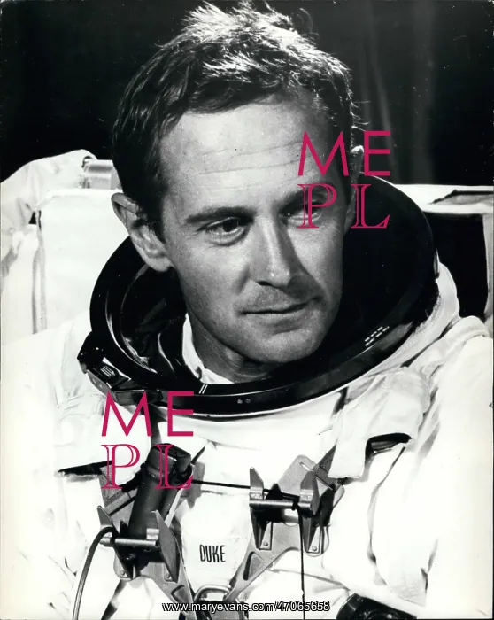 : Astronaut - Comets - NASA - Space - Spacecraft - UFOs : Astronaut - Comets - NASA - Space - Spacecraft - UFOs
