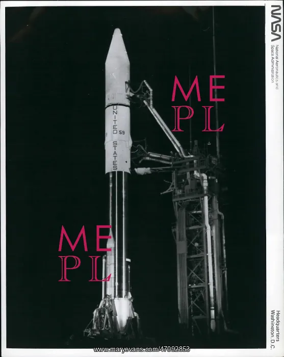 : Astronaut - Comets - NASA - Space - Spacecraft - UFOs : Astronaut - Comets - NASA - Space - Spacecraft - UFOs