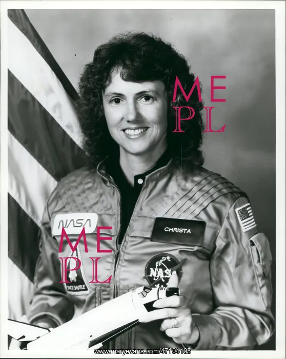 : Astronaut - Comets - NASA - Space - Spacecraft - UFOs : Astronaut - Comets - NASA - Space - Spacecraft - UFOs