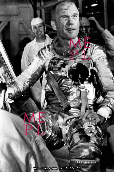 : Astronaut John Glenn after another postponement ? : Astronaut John Glenn after another postponement ?