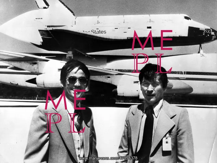 : Astronauts Robert Crippen and John Young : Astronauts Robert Crippen and John Young