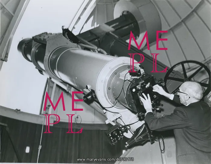 : Astronomer and telescope, Herstmonceux Observatory : Astronomer and telescope, Herstmonceux Observatory