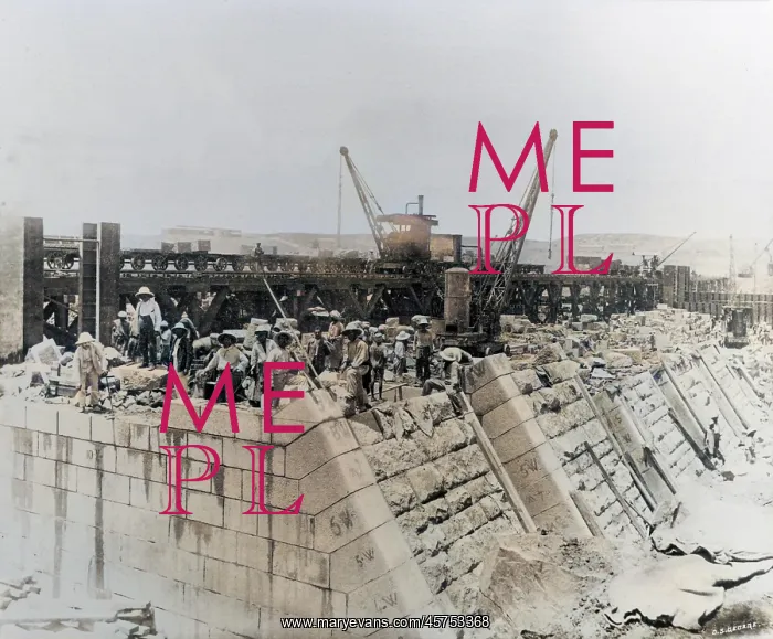: Aswan Dam under construction : Aswan Dam under construction