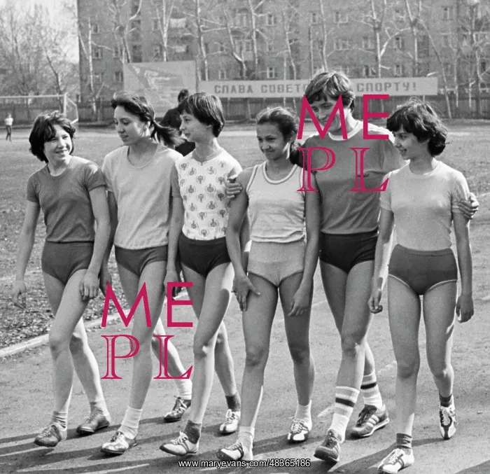 : Athletics. RYBINSK, USSR. May 1, 1980. Young sportswomen after a training : Athletics. RYBINSK, USSR. May 1, 1980. Young sportswomen after a training