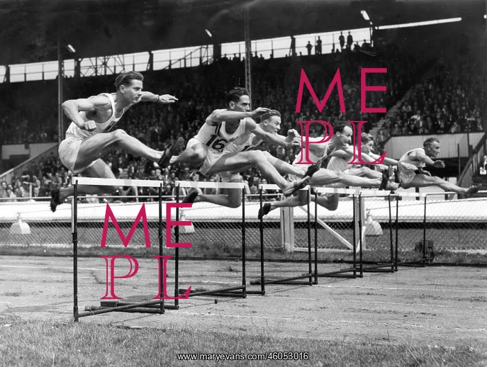 : Athletics event with hurdles : Athletics event with hurdles