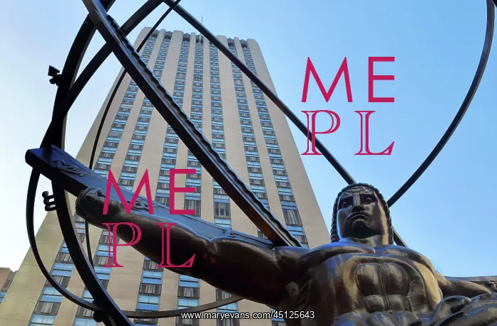 : Atlas sculpture, Rockefeller Center, New York, New York, USA : Atlas sculpture, Rockefeller Center, New York, New York, USA
