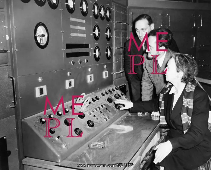: Atomic scientist Irene Curie (1897 -1956), ? : Atomic scientist Irene Curie (1897 -1956), ?