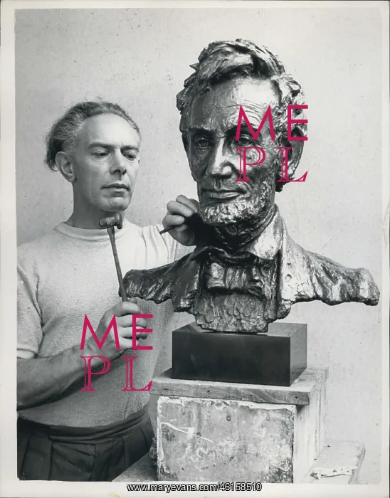 : Atri Brown working on sculpture of Abraham Lincoln : Atri Brown working on sculpture of Abraham Lincoln