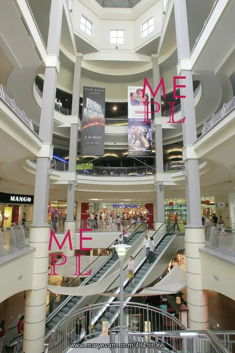 : Atrium shopping and entertainment complex : Atrium shopping and entertainment complex