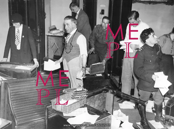 : Attack on the BUF headquarters in London, 1933 : Attack on the BUF headquarters in London, 1933