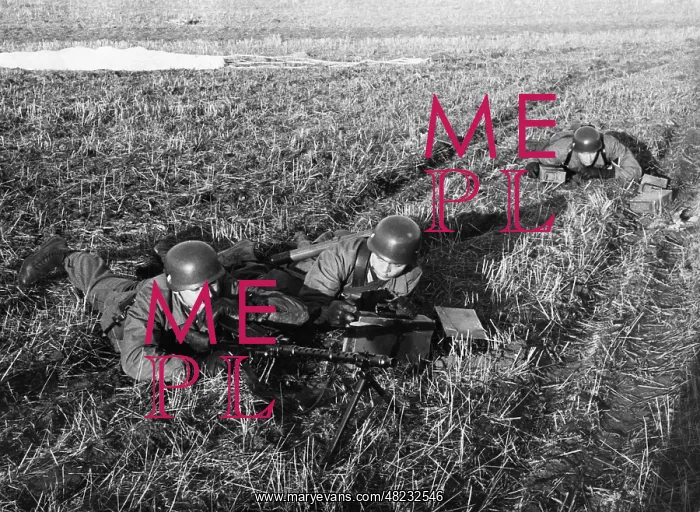 : Attack exercise of paratroopers, 1939 : Attack exercise of paratroopers, 1939