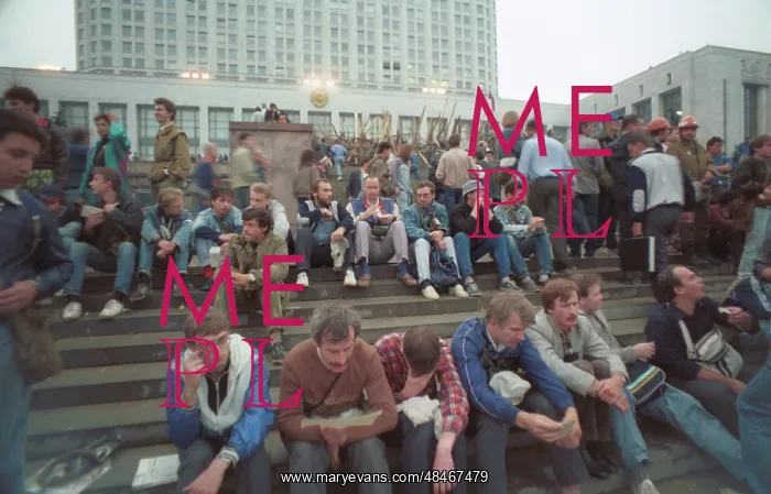 : Attempted coup d'etat. Near Supreme Soviet of : Attempted coup d'etat. Near Supreme Soviet of