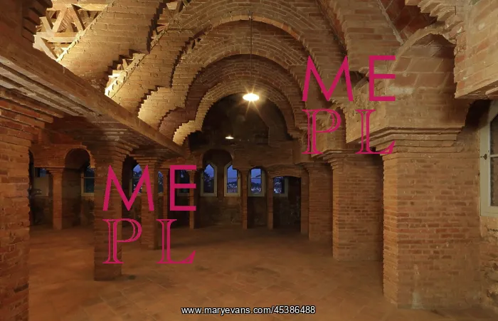 : Attic, Torre Bellesguard, Barcelona : Attic, Torre Bellesguard, Barcelona