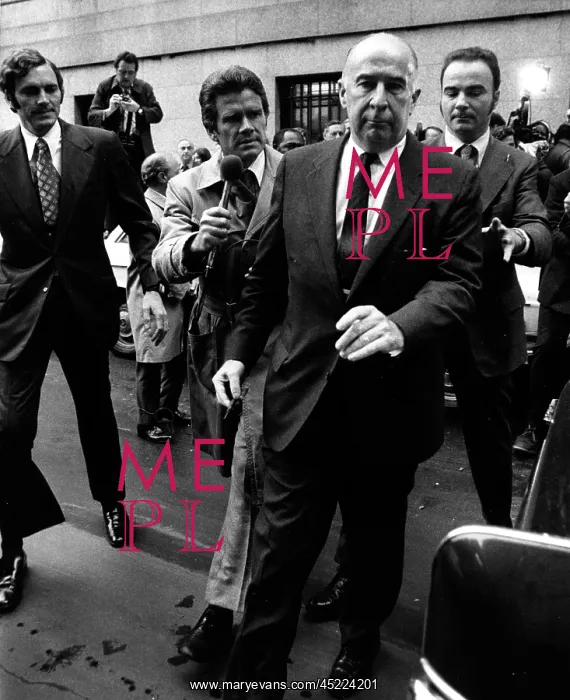 : Former Attorney General John Mitchell leaving ? : Former Attorney General John Mitchell leaving ?
