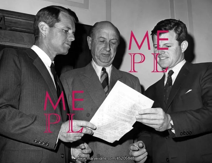 : Attorney General Robert Kennedy (l) and ? : Attorney General Robert Kennedy (l) and ?
