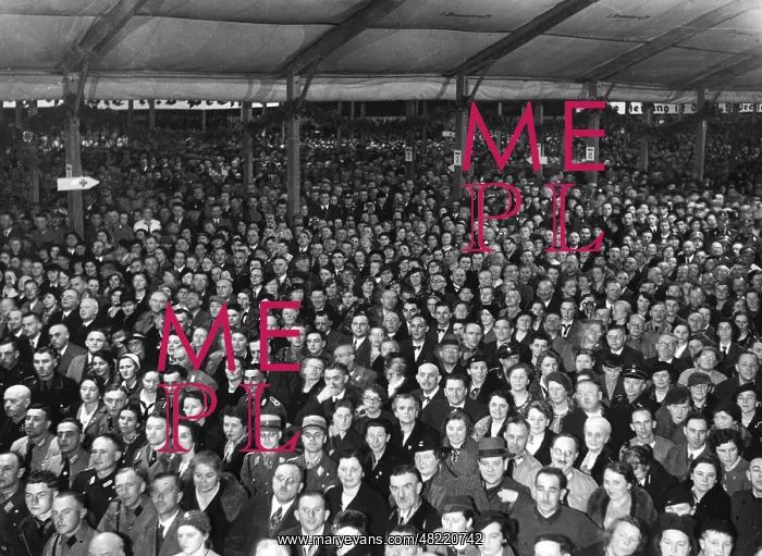 : Audience during a speech of Adolf Hitler, 1936 : Audience during a speech of Adolf Hitler, 1936