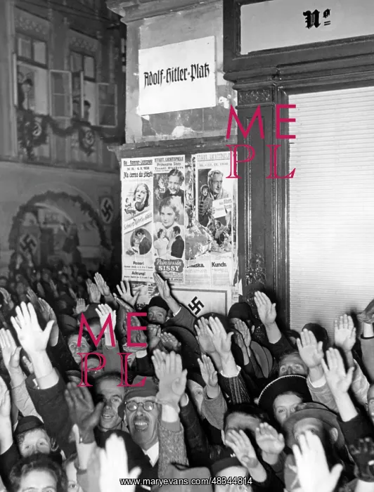 : Audience at a speech held by Konrad Henlein, 1938 : Audience at a speech held by Konrad Henlein, 1938