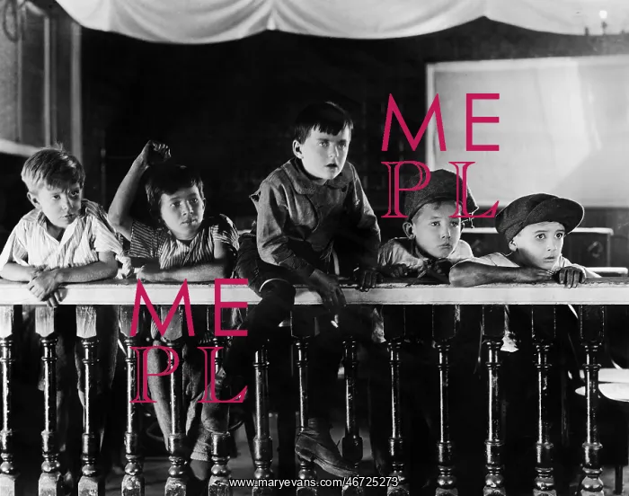 : Audience of young boys : Audience of young boys