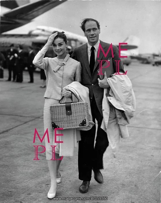 : Audrey Hepburn and Mel Ferrer in London : Audrey Hepburn and Mel Ferrer in London