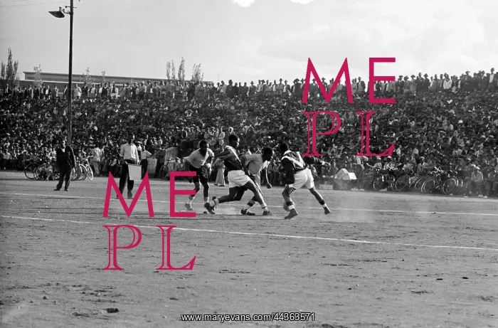 : August 1959 - Why shouldn't we start our own Pro Soccer? : August 1959 - Why shouldn't we start our own Pro Soccer?