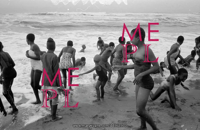 : August 1960 - First Sight of the Sea - There were shrieks : August 1960 - First Sight of the Sea - There were shrieks